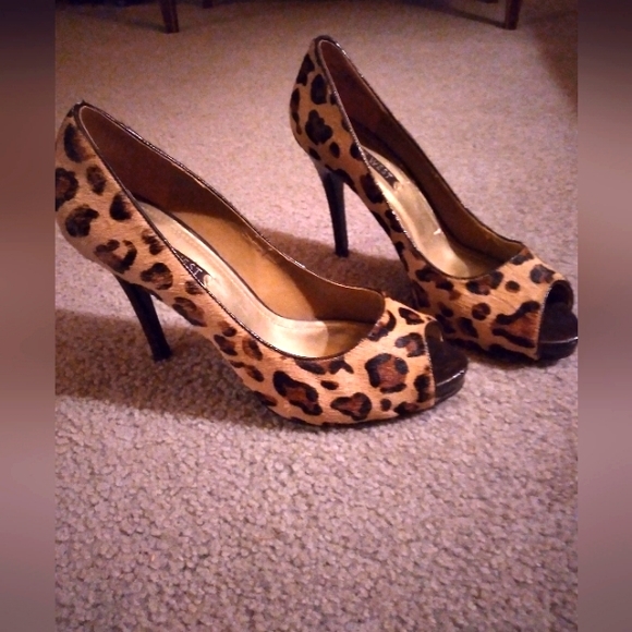 Nine West leopard print heels - Picture 1 of 9